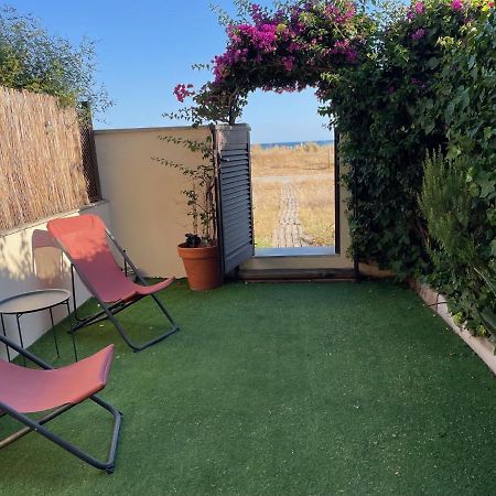 Beach Flat With Garden Castelldefels Exterior photo