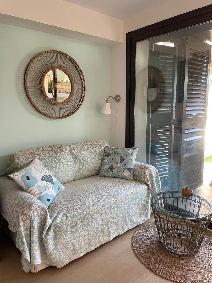 Beach Flat With Garden Castelldefels Exterior photo